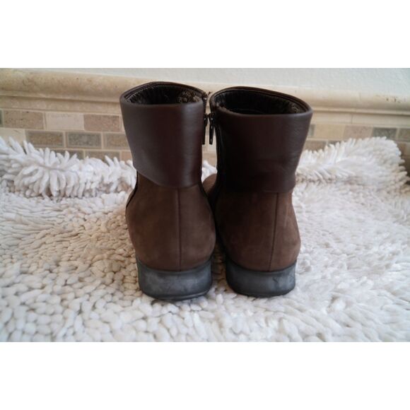 Mephisto Brown Nubuck Leather Foldover Cuff Zip Ankle Boots Size 6.5 - Picture 3 of 8